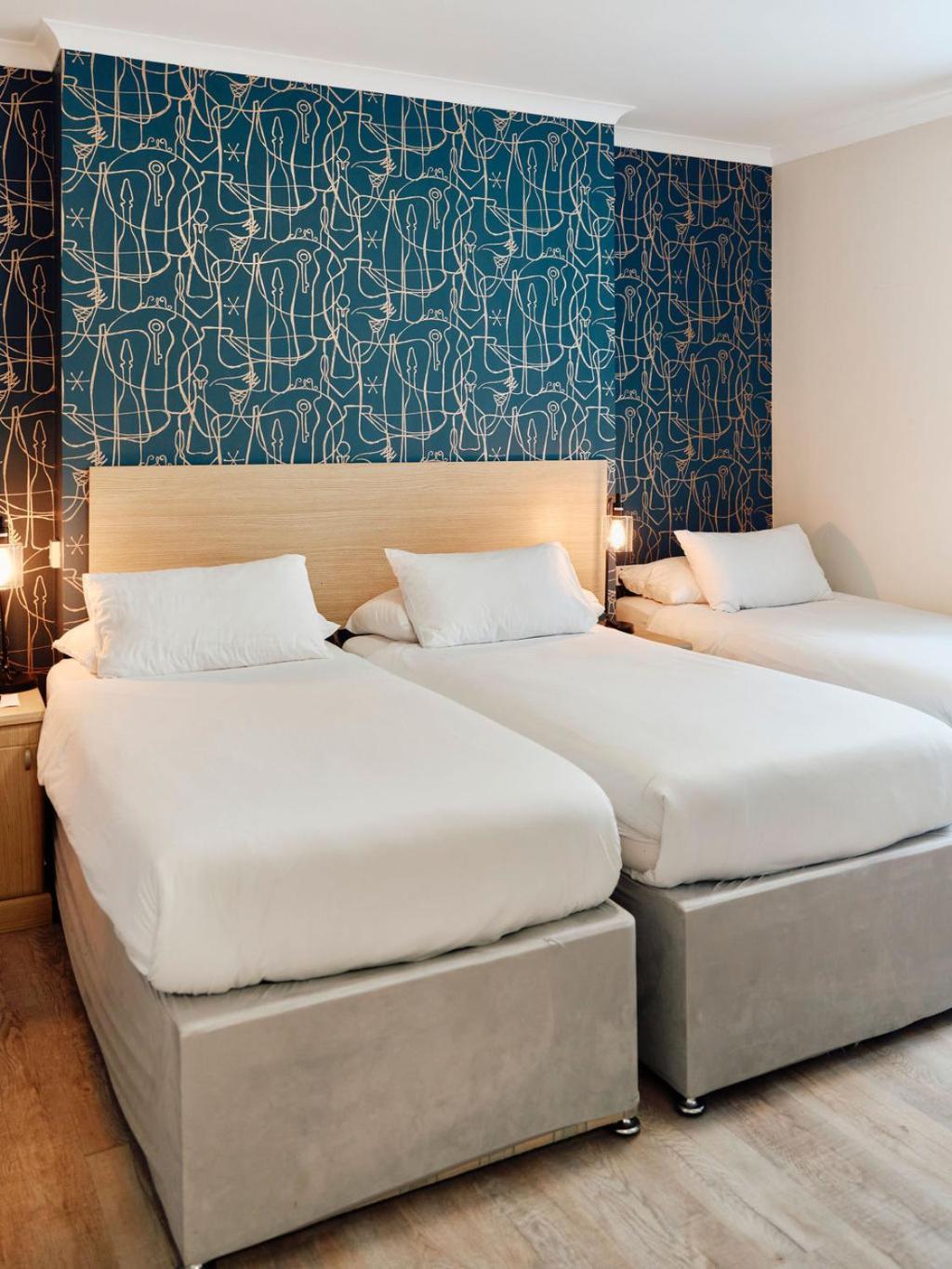 Hotel De Normandie Saint Helier Bagian luar foto