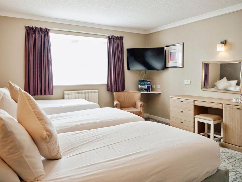 Hotel De Normandie Saint Helier Bagian luar foto